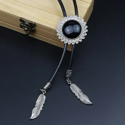 Vintage-style Bolo Tie with Wing Shape Design - Image 5