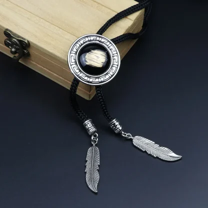 Vintage-style Bolo Tie with Wing Shape Design - Image 4